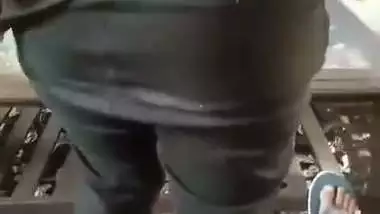 Devar sees ass and gets a blowjob in Bhabhi sex MMS