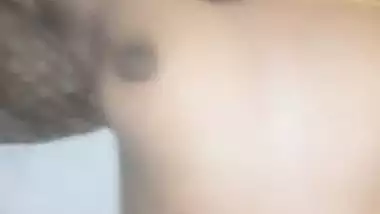 Amateur Tamil Bhabhi Nude MMS