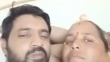 Mature aunty hugging topless big boobs viral show