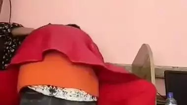 Kashmiri girl fucks in the internet cafe in desi porn