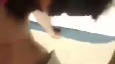 Indian shemale gets a desi blowjob from a macho guy