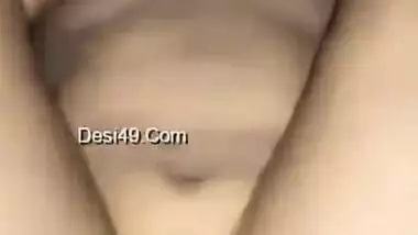 Hot desi girl nude recorded by boyfriend