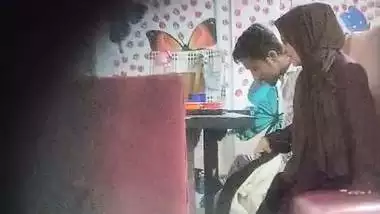Hijab lady in restaurant having viral sex caught by voyeur