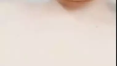 Bengali boudi pussy rubbing after nude bath selfie