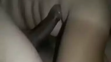 Indian MILF rubs man's small sex stick with her skillful XXX mouth