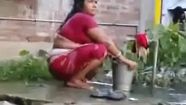 Tamil Cute Mommy Milf Rides on White Cock (new)