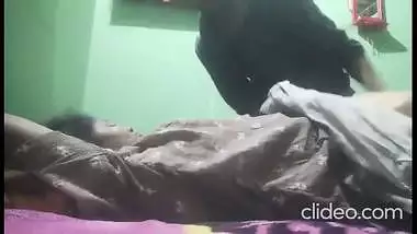 Tamil wife boob sucking by husband viral midnight sex