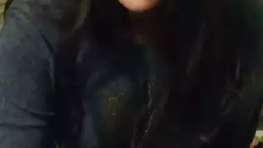 Beautiful GF shaking sex shaft of her BF