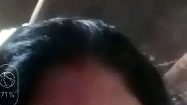 Village bhabhi removes bra and shows big boobs viral MMS