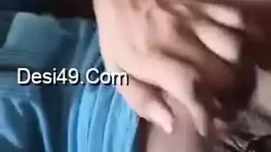 Desi exposes naked pussy without any sense of shame and touches it