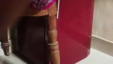 Man fucks a lady like a bull and shoots a desi sex video