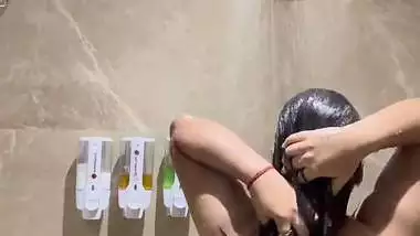 Sexy big boob girl shoots her nude MMS taking a shower