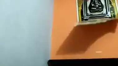 Fingering video of Tamil aunty from south India