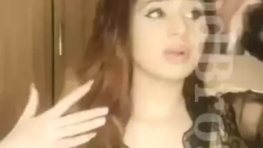 Desi Babe Kenisha Awasthi New Live