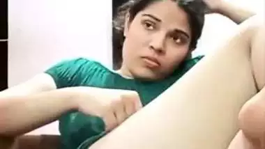 Best video call sex chat of hot figure showing pussy