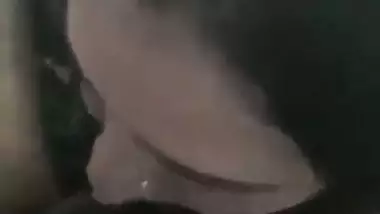 Desi milf sucks a hard dick in the Bangladeshi xvideo