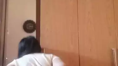 Cute big ass Indian girl nude viral videos exposed