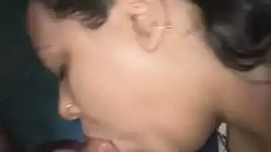 Desi prostitute dick in mouth MMS