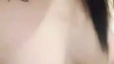 Sexy Shemale drills an asshole in the Indian gay porn