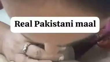 Real Pakistani mature aunty sex and viral blowjob