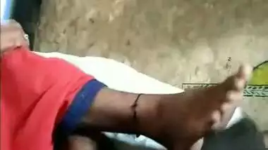 Viral xxx video of a pervert fucking his desi cousin