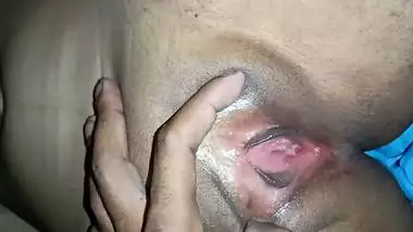 Shaved pussy exploration of Indian prostitute
