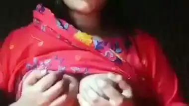 Village girl pressing boobs topless viral show