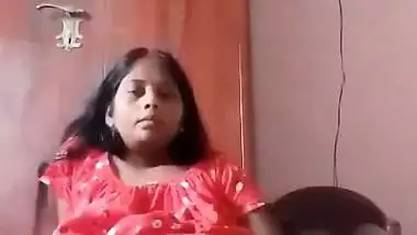Horny lady puts a beer bottle in her pussy in Telugu porn