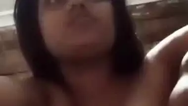Sexy Desi girl striptease nude video