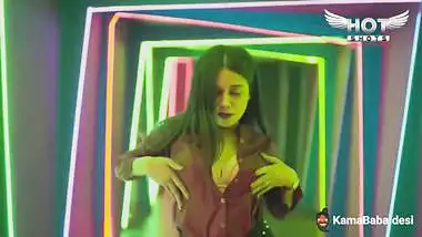 Double Trouble – Nude Hindi threesome sex webseries