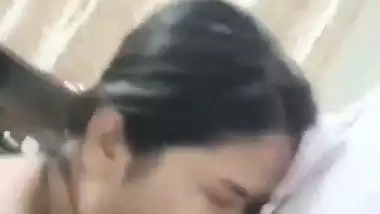 A 21-year-old college girl gives a desi blowjob to her lover