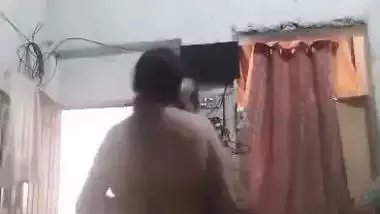 Desi local sex of an aunty fucking her father-in-law