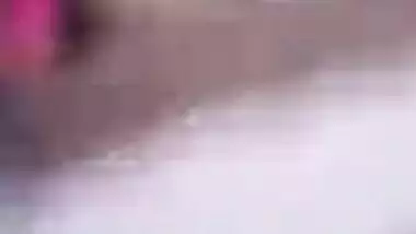 Sex Desi girl exposes her perky XXX boobs for a while and hides them back