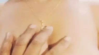 Tamil actress boob press â€“ Lavanya Manickam exclusive