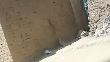 Pakistani dehati outdoor sex