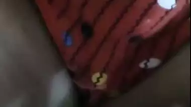 Cam girl Neha boob grope and pussy showing live show